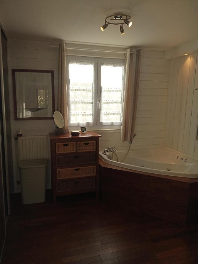 Gite De Eric Et Rose Bernières-sur-Mer Exterior foto