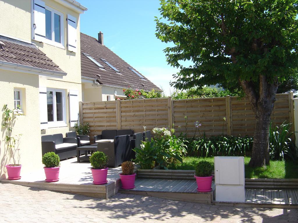 Gite De Eric Et Rose Bernières-sur-Mer Exterior foto